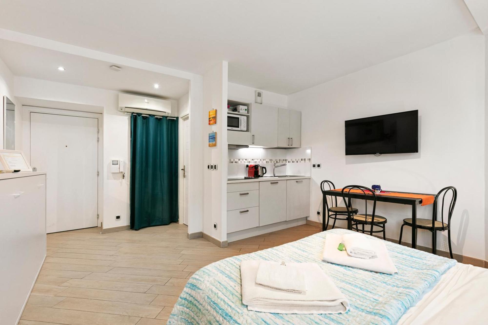 Les Oranges Five Stars Holidayhouse Ницца Экстерьер фото