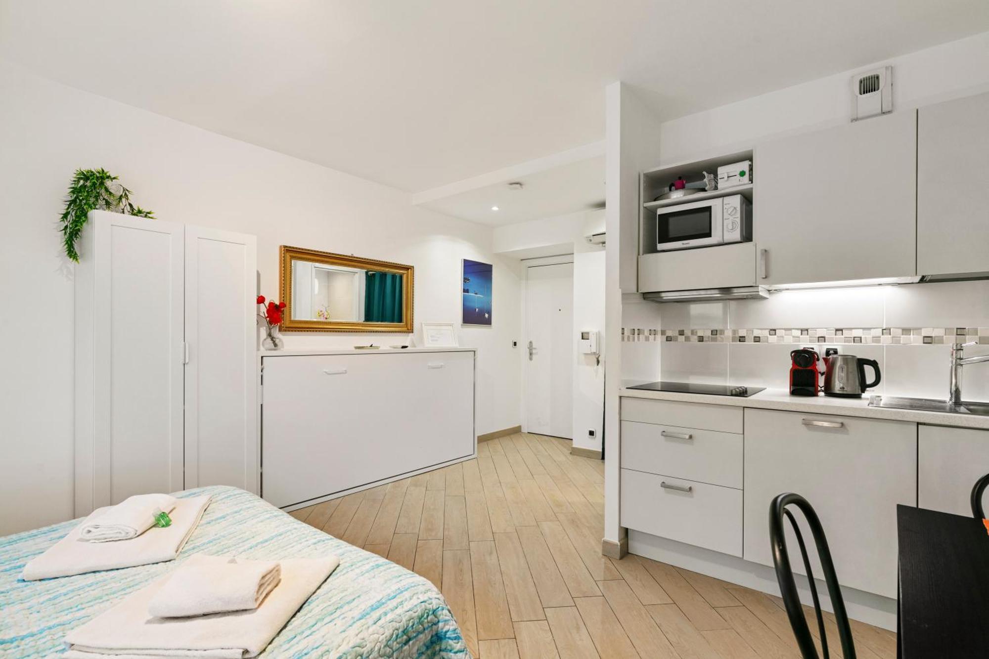 Les Oranges Five Stars Holidayhouse Ницца Экстерьер фото
